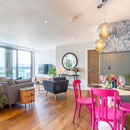 Out Of Office @ Ryedale House Apartment ยอร์ค ภายนอก รูปภาพ