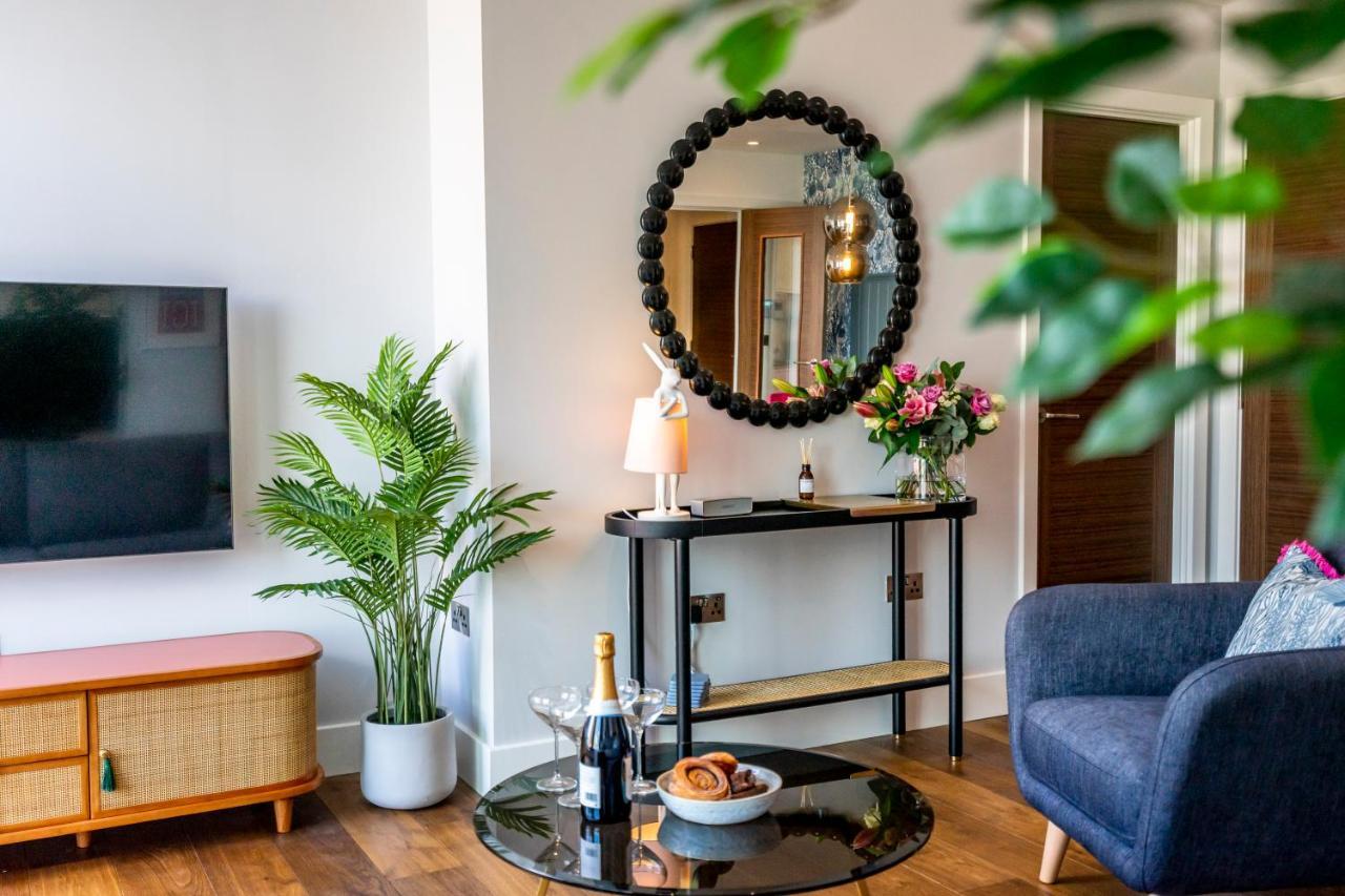 Out Of Office @ Ryedale House Apartment ยอร์ค ภายนอก รูปภาพ